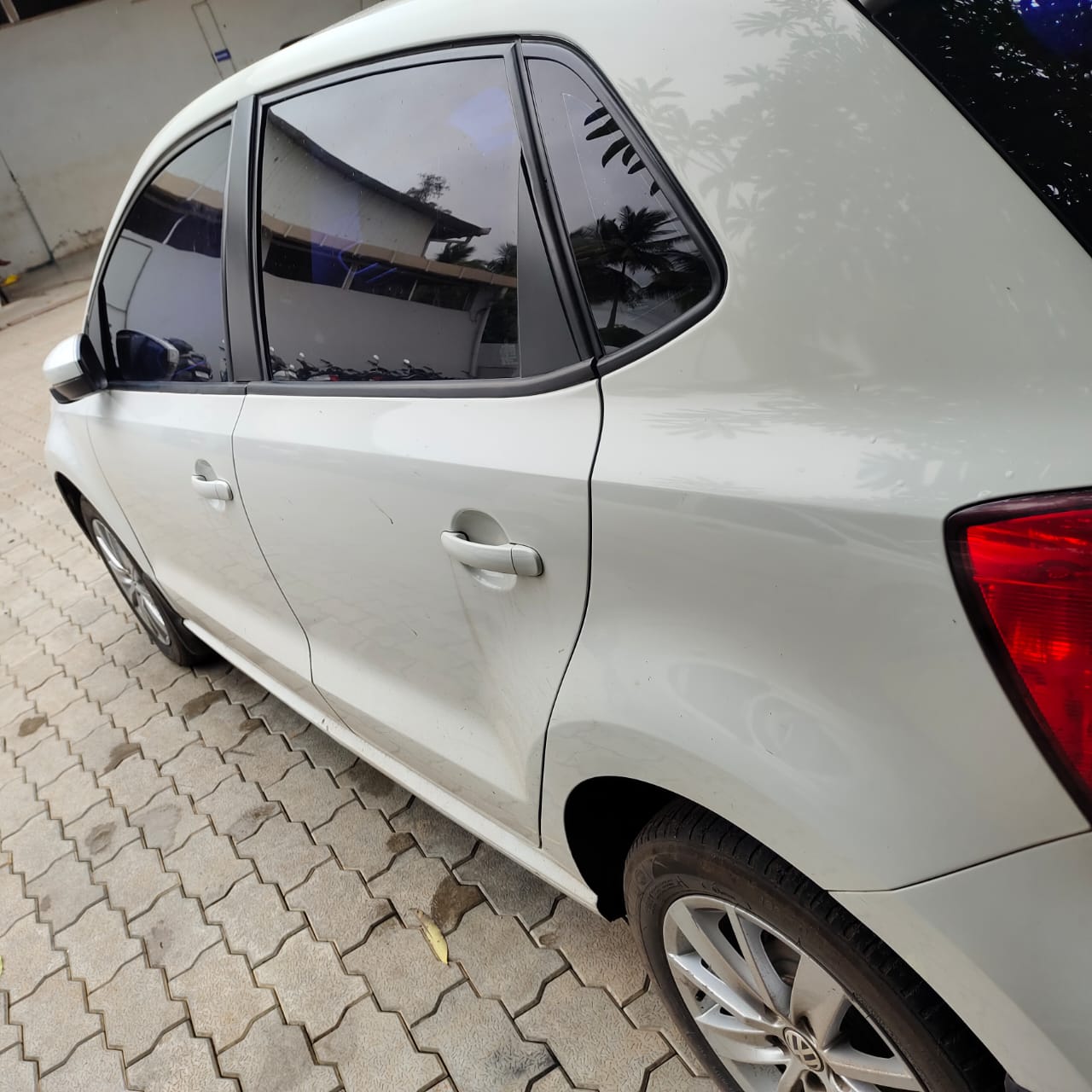 Volkswagen Polo(2010-2012) Trendline 1.2l P